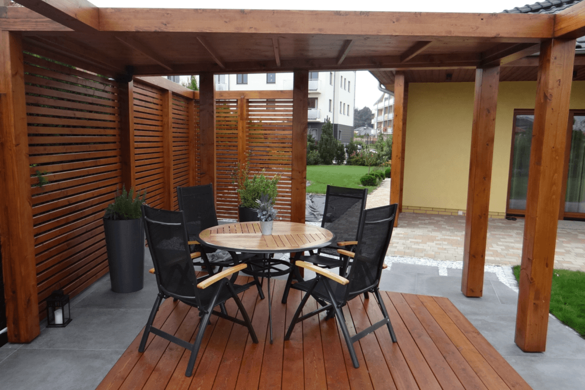 Aranżacja patio i tarasu